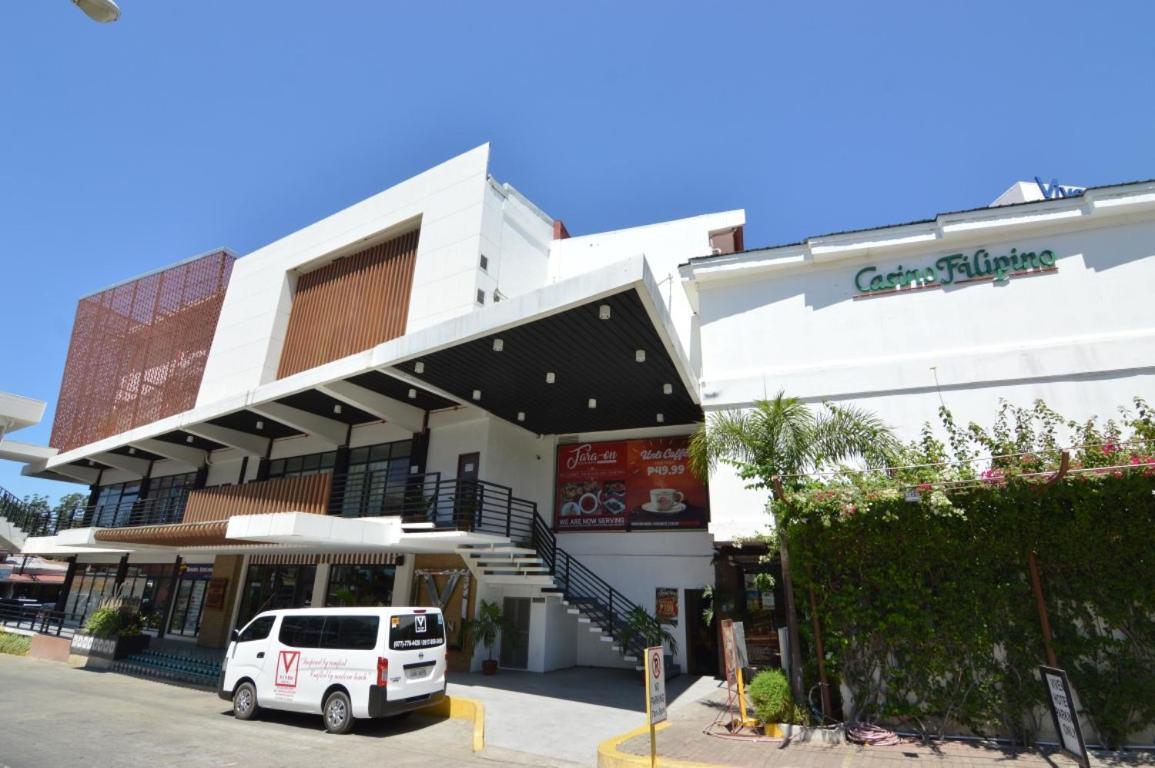 Viven Hotel Laoag Εξωτερικό φωτογραφία