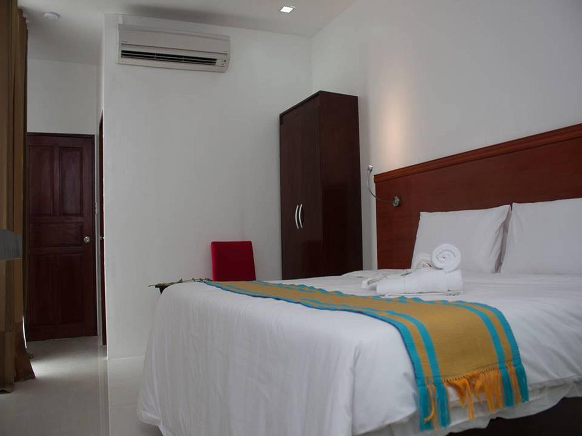 Viven Hotel Laoag Εξωτερικό φωτογραφία