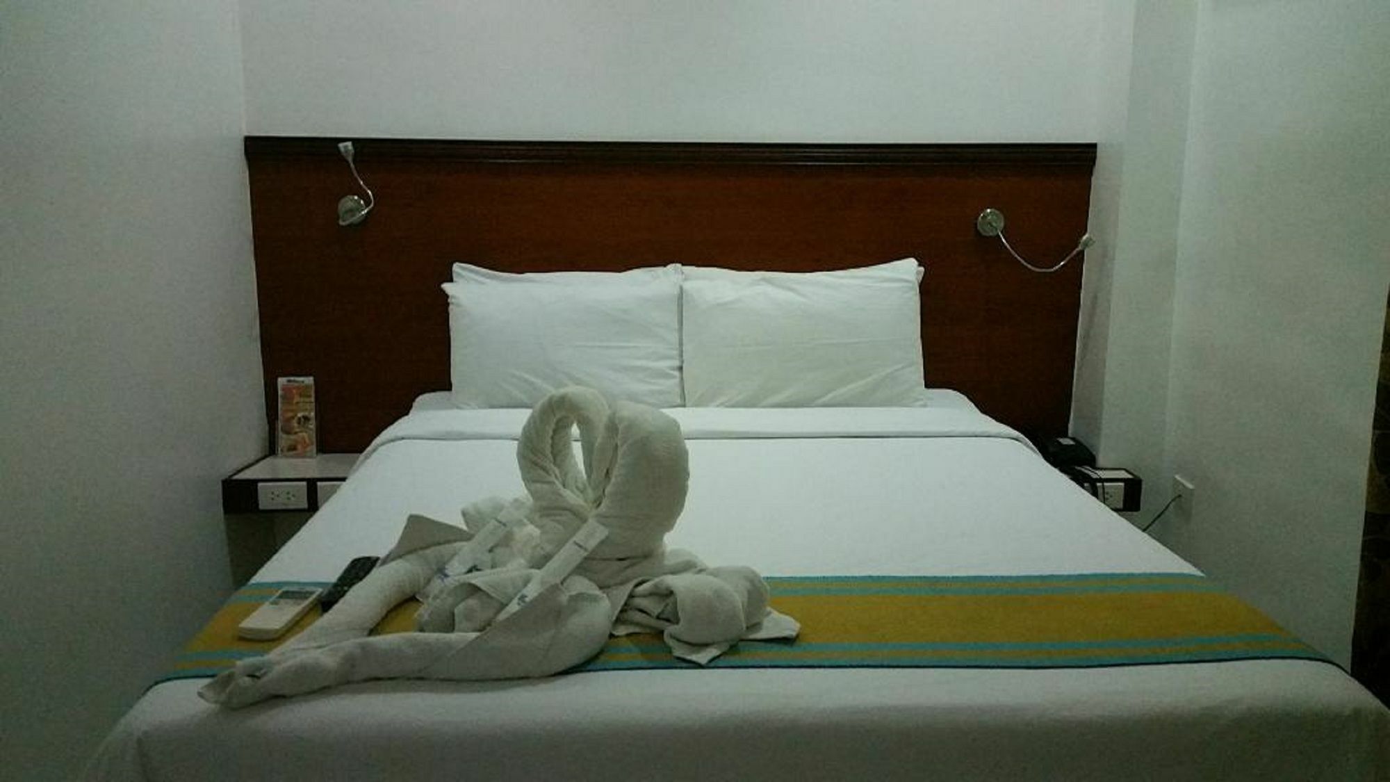 Viven Hotel Laoag Εξωτερικό φωτογραφία